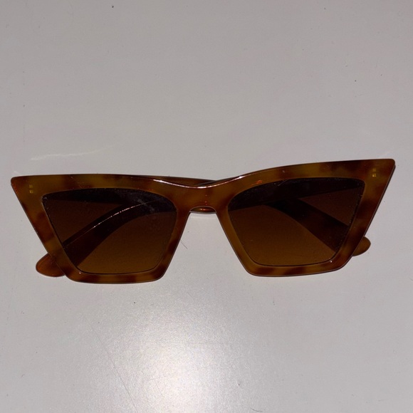 SHEIN shades - Picture 3 of 3